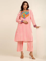 Bold in Lines Kurta set